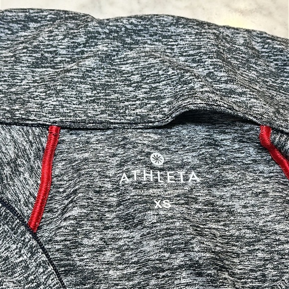Athleta Running Wild Women’s Colorblock Half Zip Pullover Size XS - Picture 4 of 9